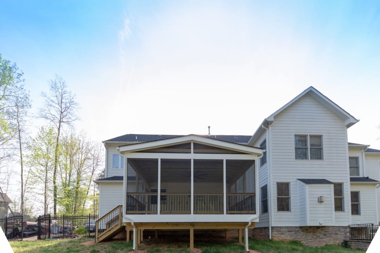 patio enclosure on back of the deck