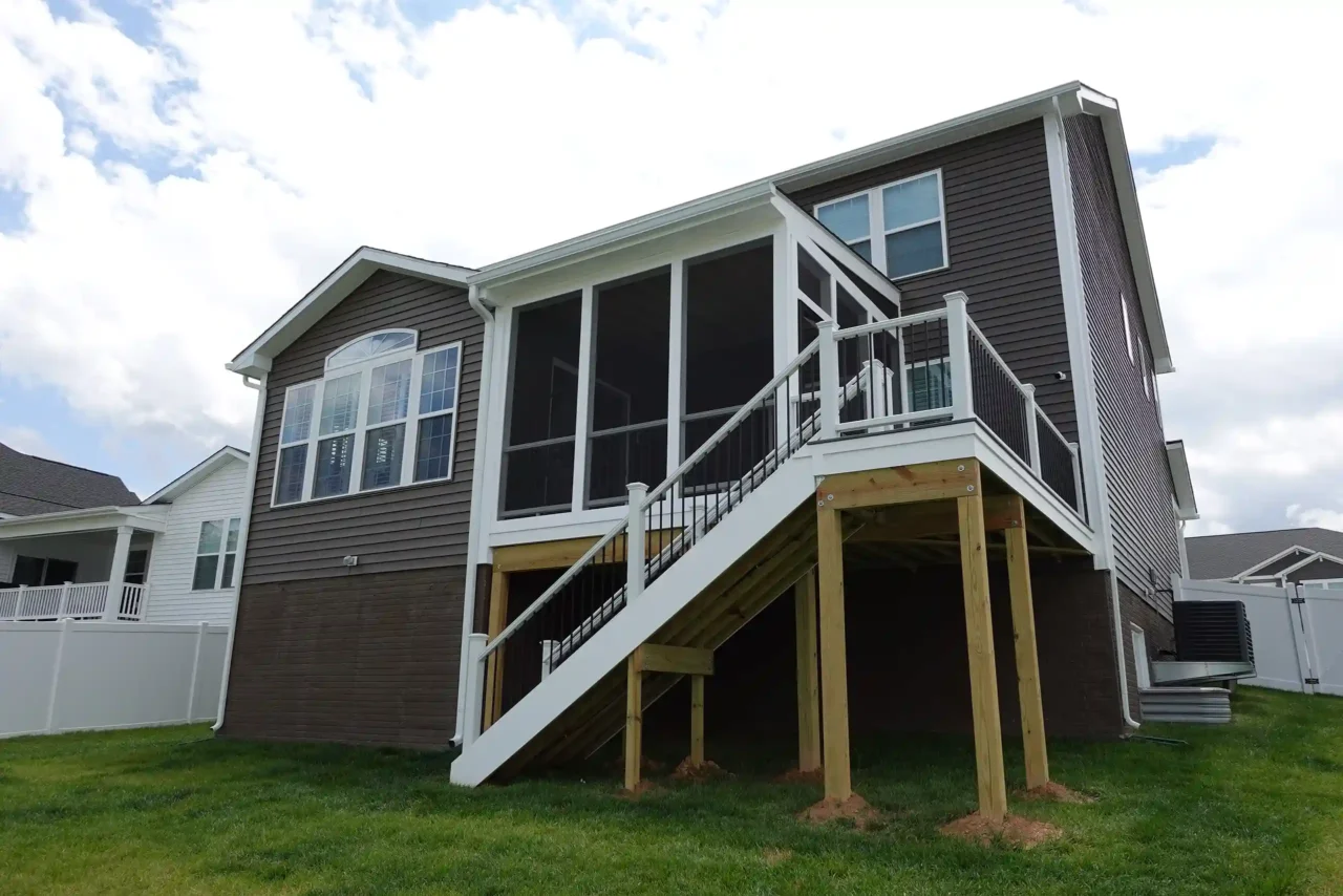 photo of elevated deck with screen room