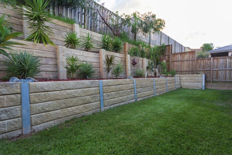 cantilever retaining wall with patio
