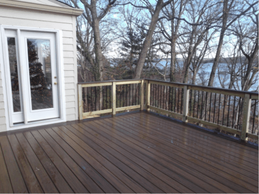 custom deck that benefits homeowners 